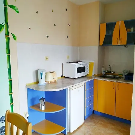 Jully Elite 3 Apartment